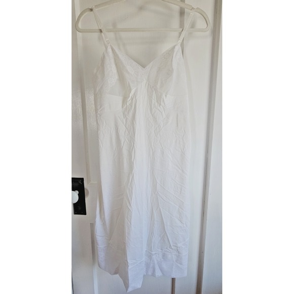 Vintage Vanity Fair White Bridal Full Slip Dress 36 Lace Nylon Adjustable USA‎ - Picture 1 of 8